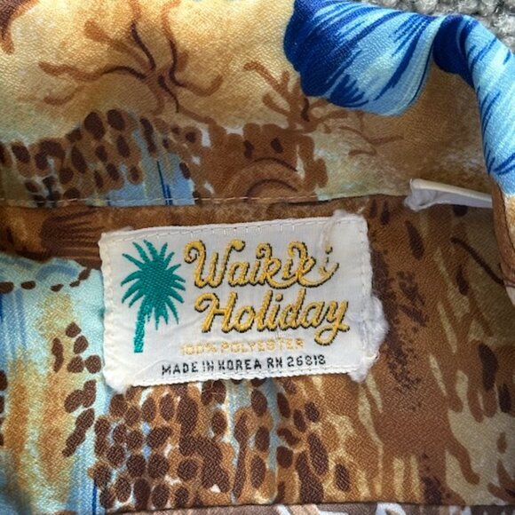 Vintage Waikiki Holiday Shirt - 100% Polyester - Sz. Large - Classic Hawaii - Picture 4 of 5